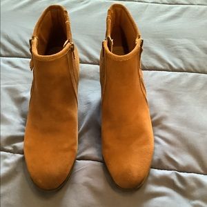 Women’s ankle boots.